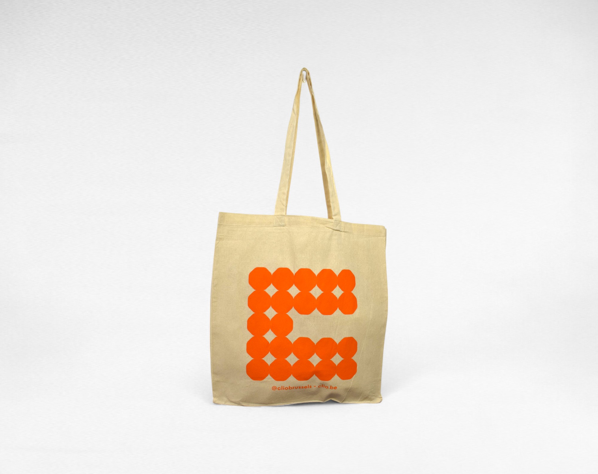 CLIO TOTE BAG ORANJE- SUPERBLEND-Photoroom (1)