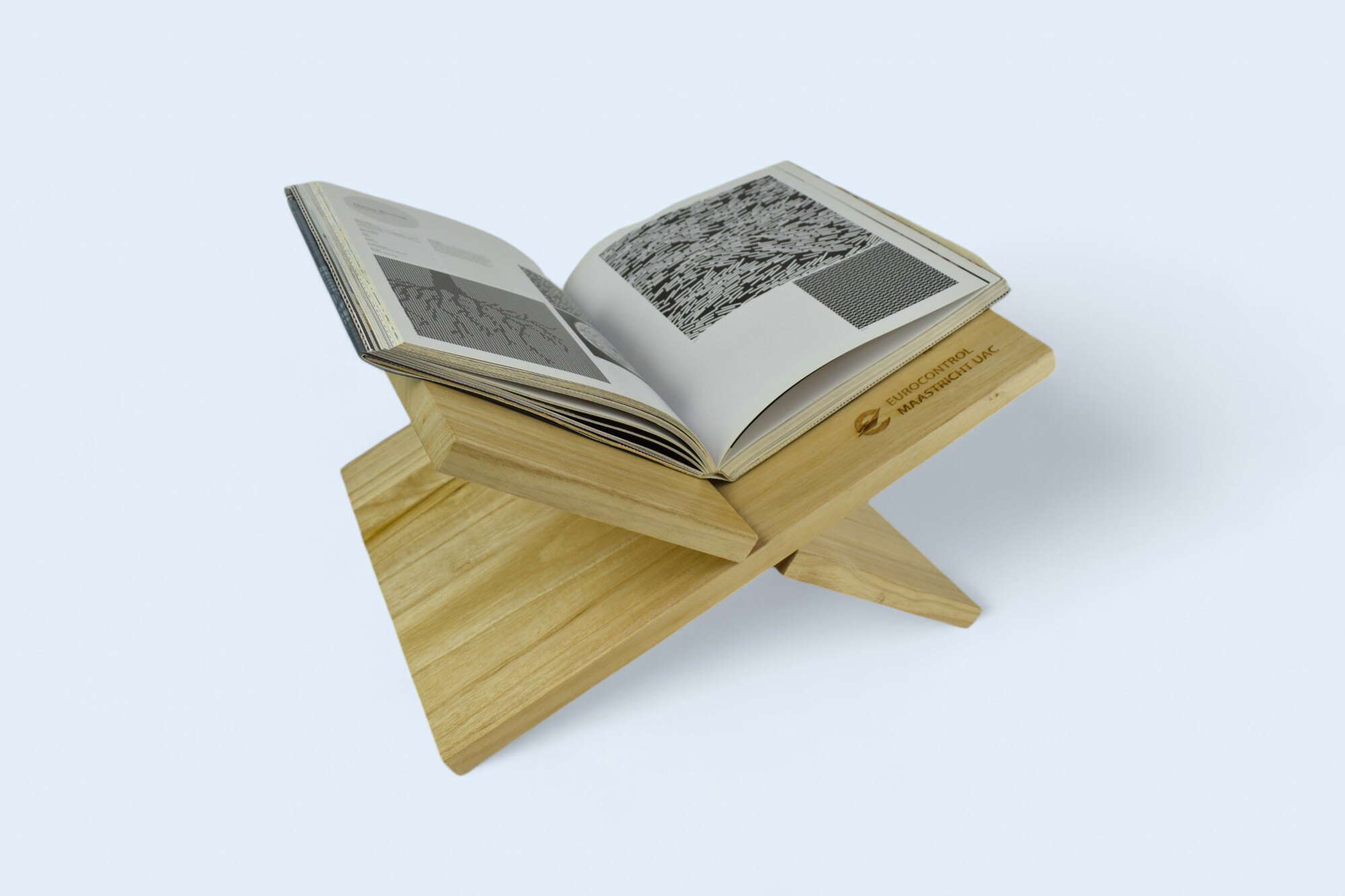 EUROCONTROL bookstand - SUPERBLEND