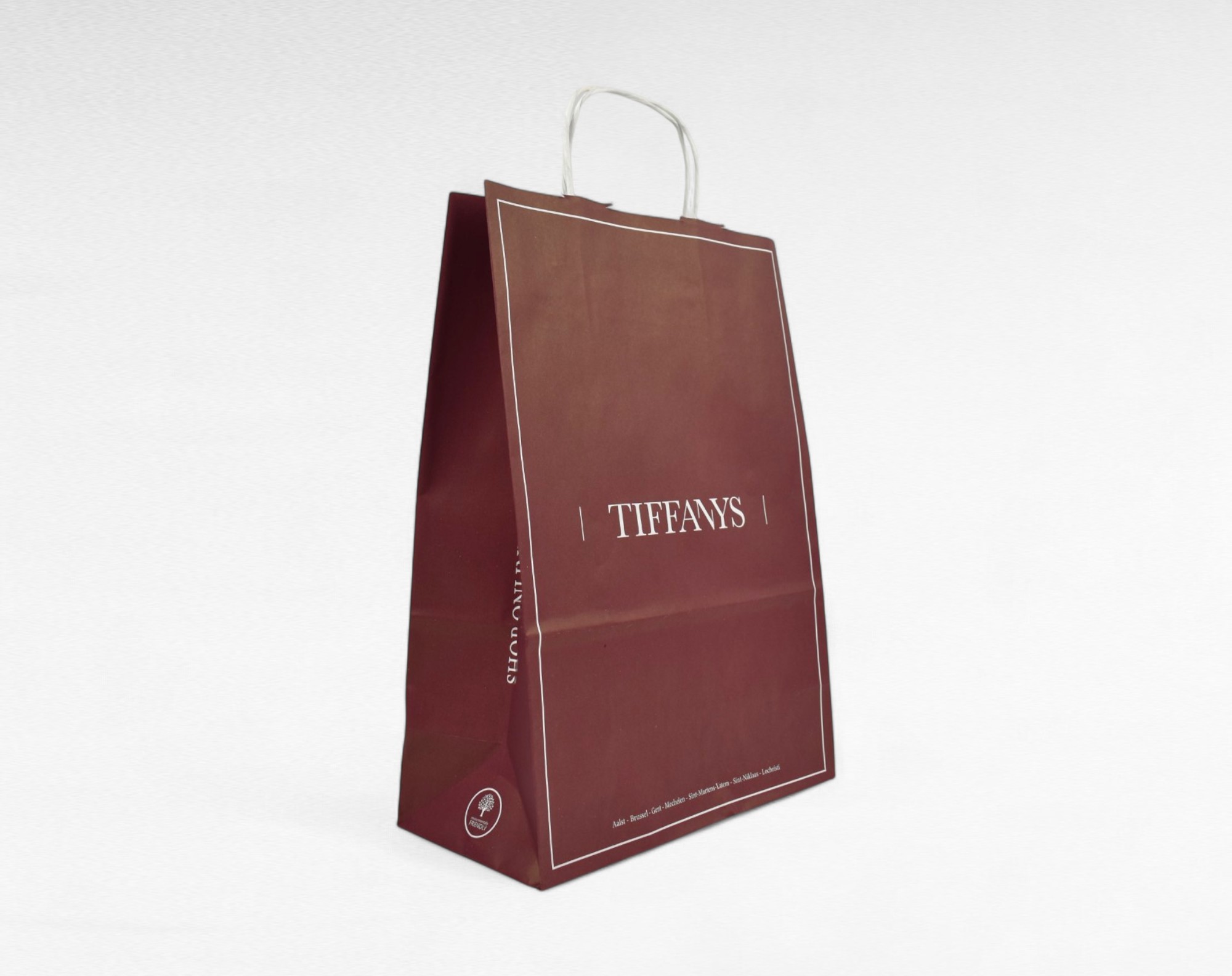 TIFFANYS PAPIEREN DRAAGTAS ZIJKANT - SUPERBLEND-Photoroom
