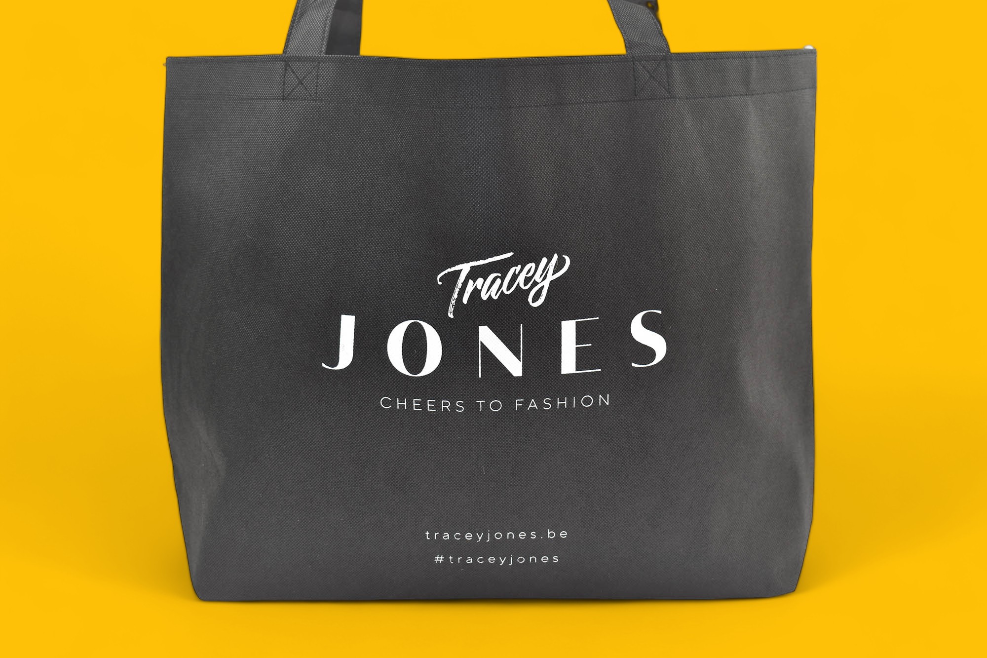 TRACEY JONES non woven - SUPERBLEND-3